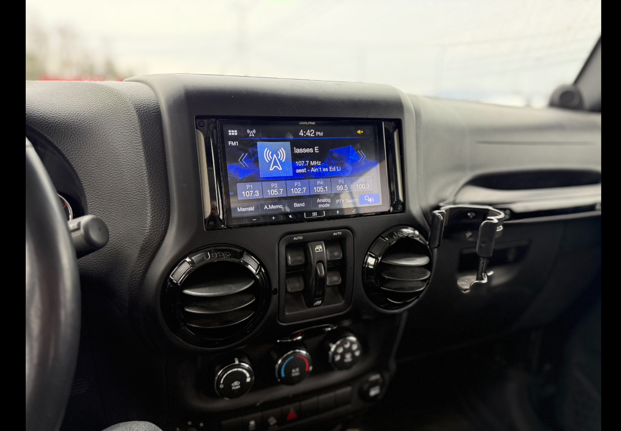 Jeep Wrangler Unlimited Sport 4WD 2014