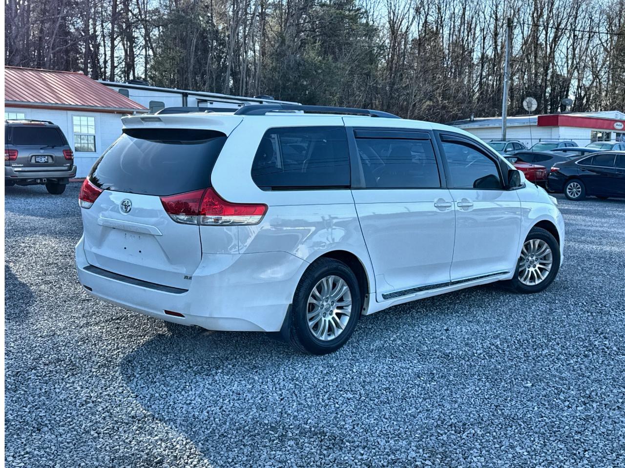 Toyota Sienna XLE 2012