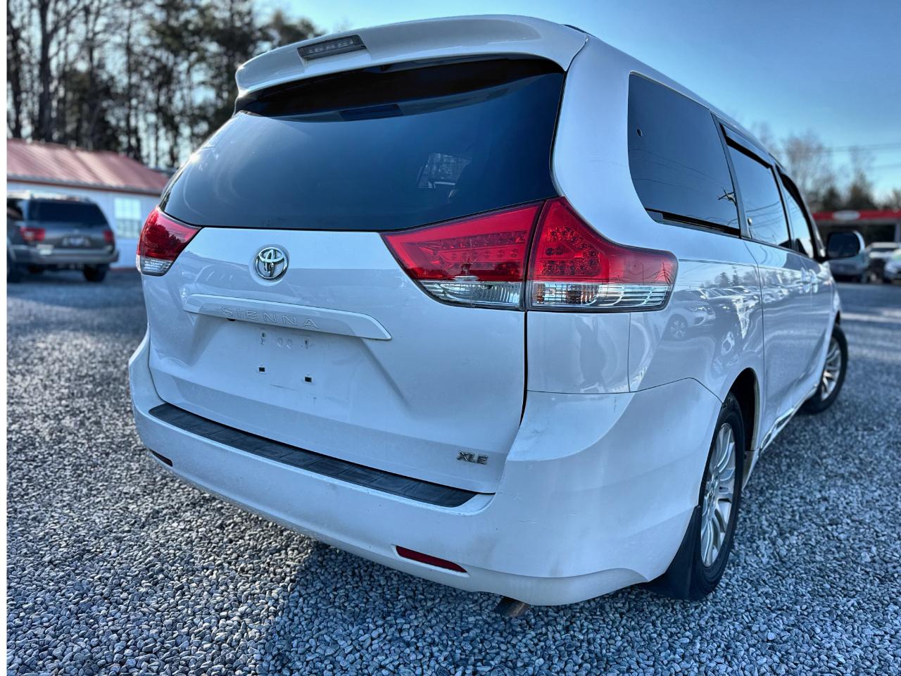 Toyota Sienna XLE 2012