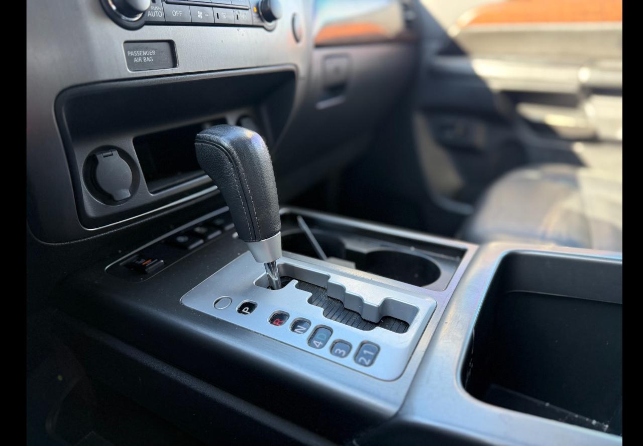 Nissan Armada Platinum 2013