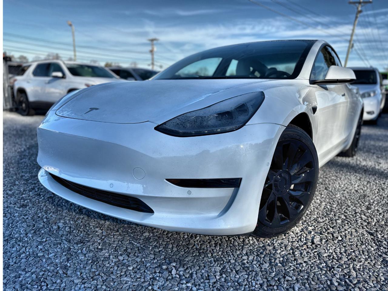 Tesla Model 3  2022