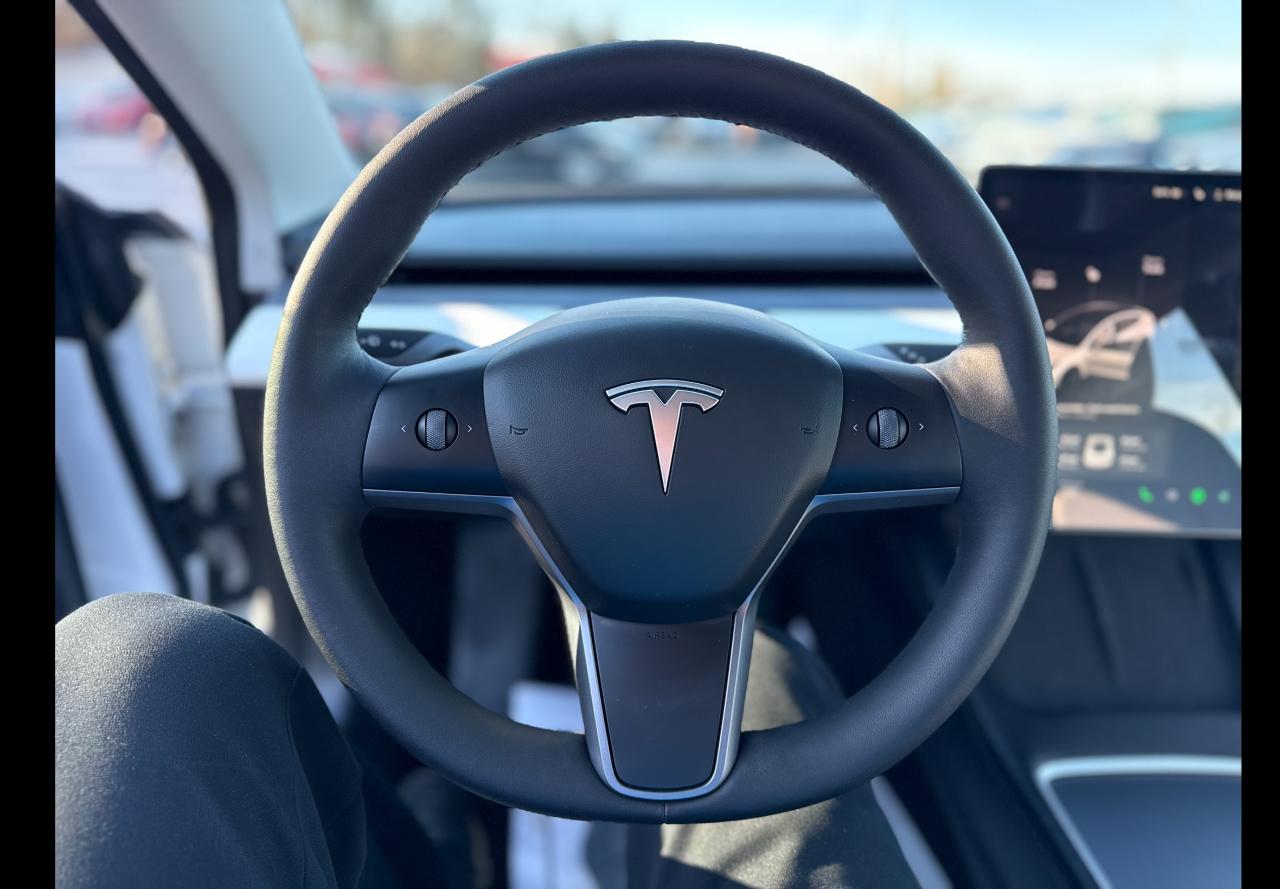 Tesla Model 3  2022