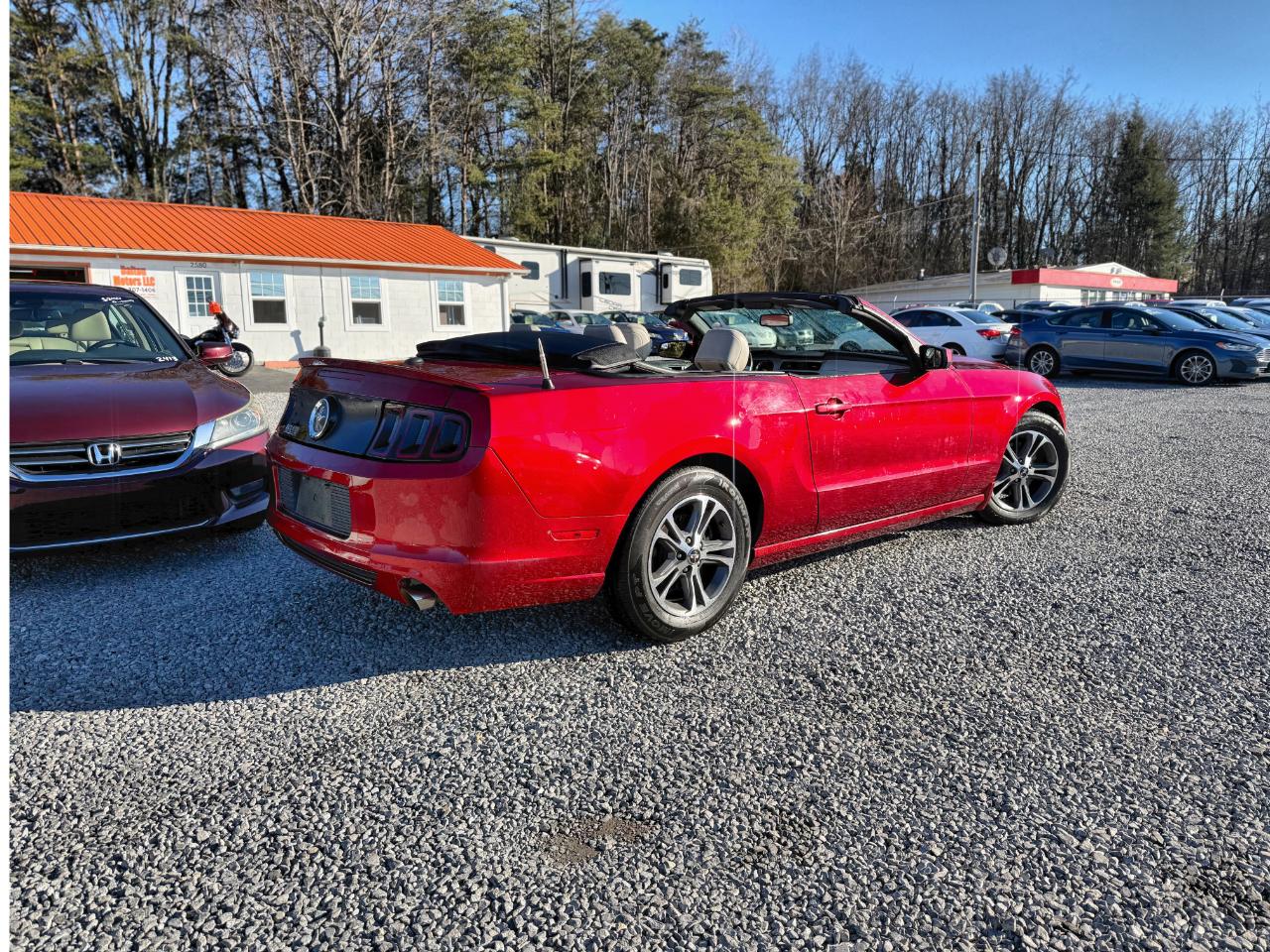 Ford Mustang V6 Convertible 2014