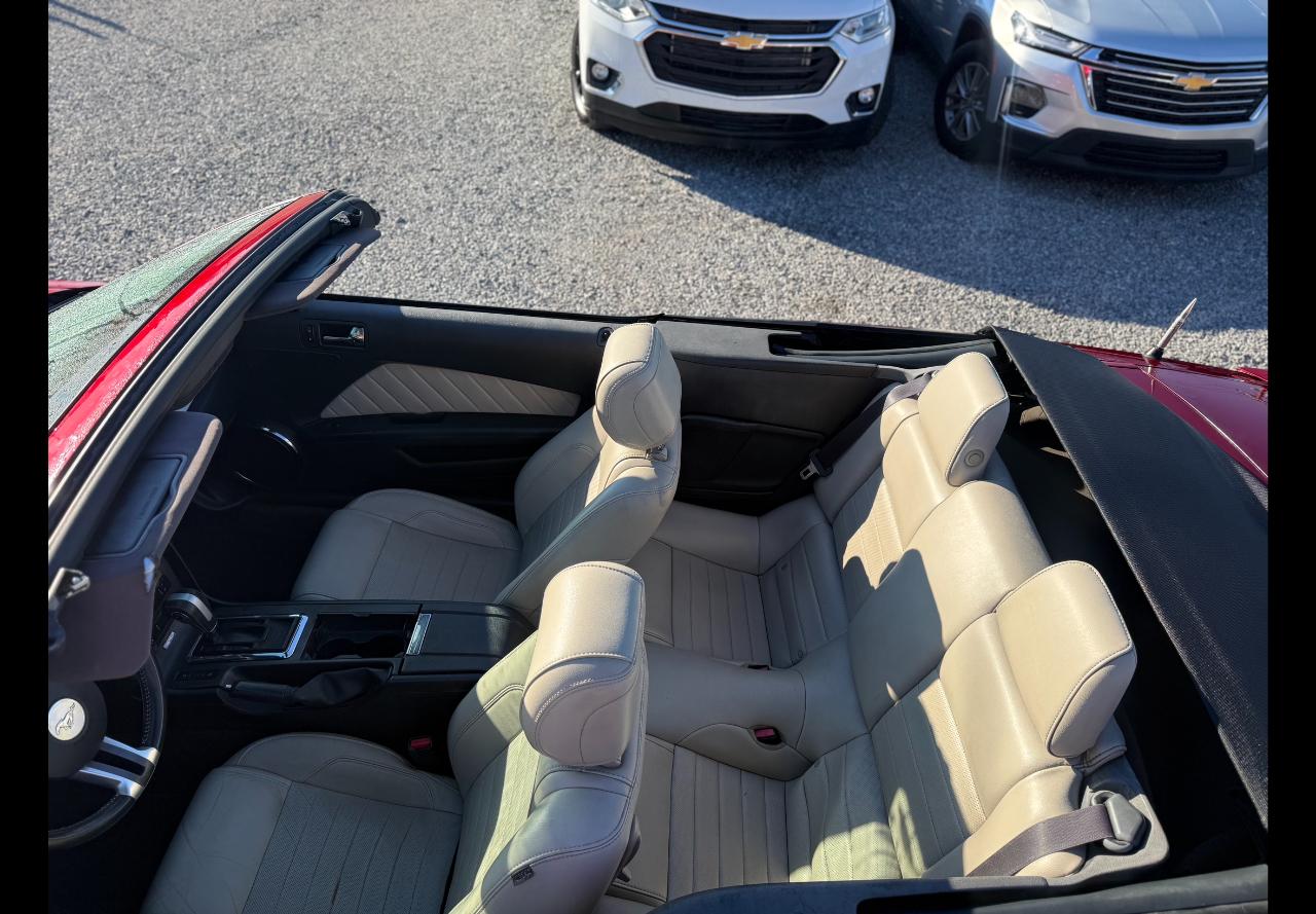 Ford Mustang V6 Convertible 2014