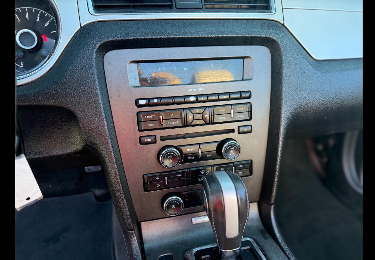 Ford Mustang V6 Convertible 2014