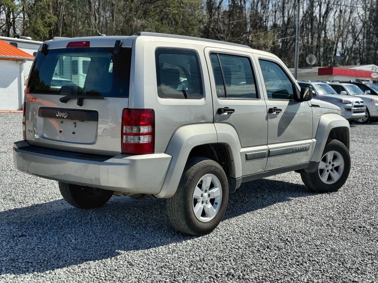 Jeep Liberty Sport 4WD 2009