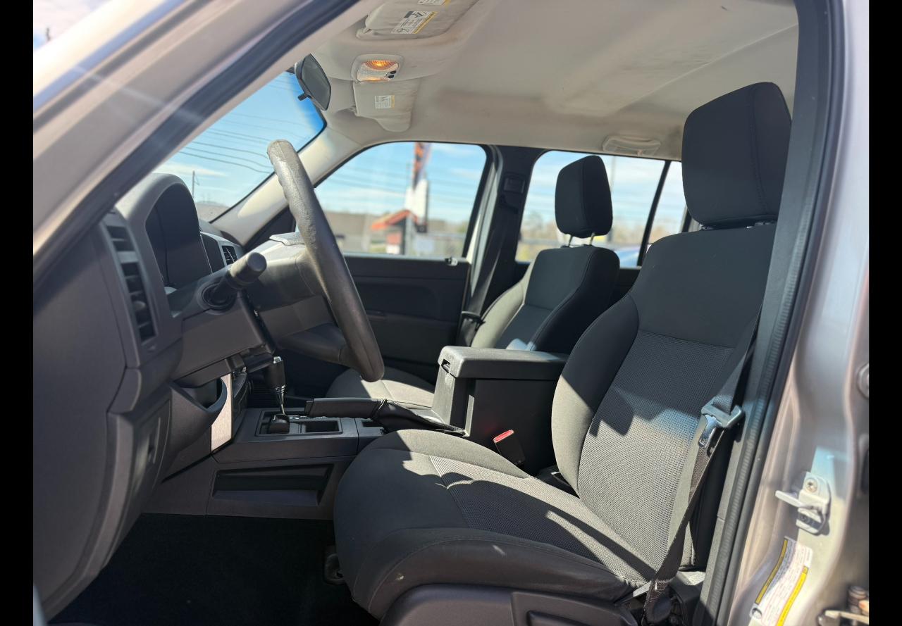 Jeep Liberty Sport 4WD 2009