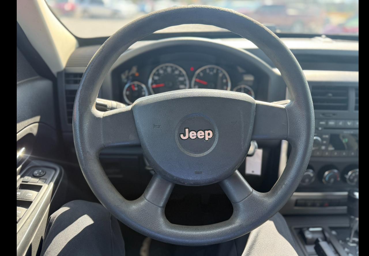 Jeep Liberty Sport 4WD 2009