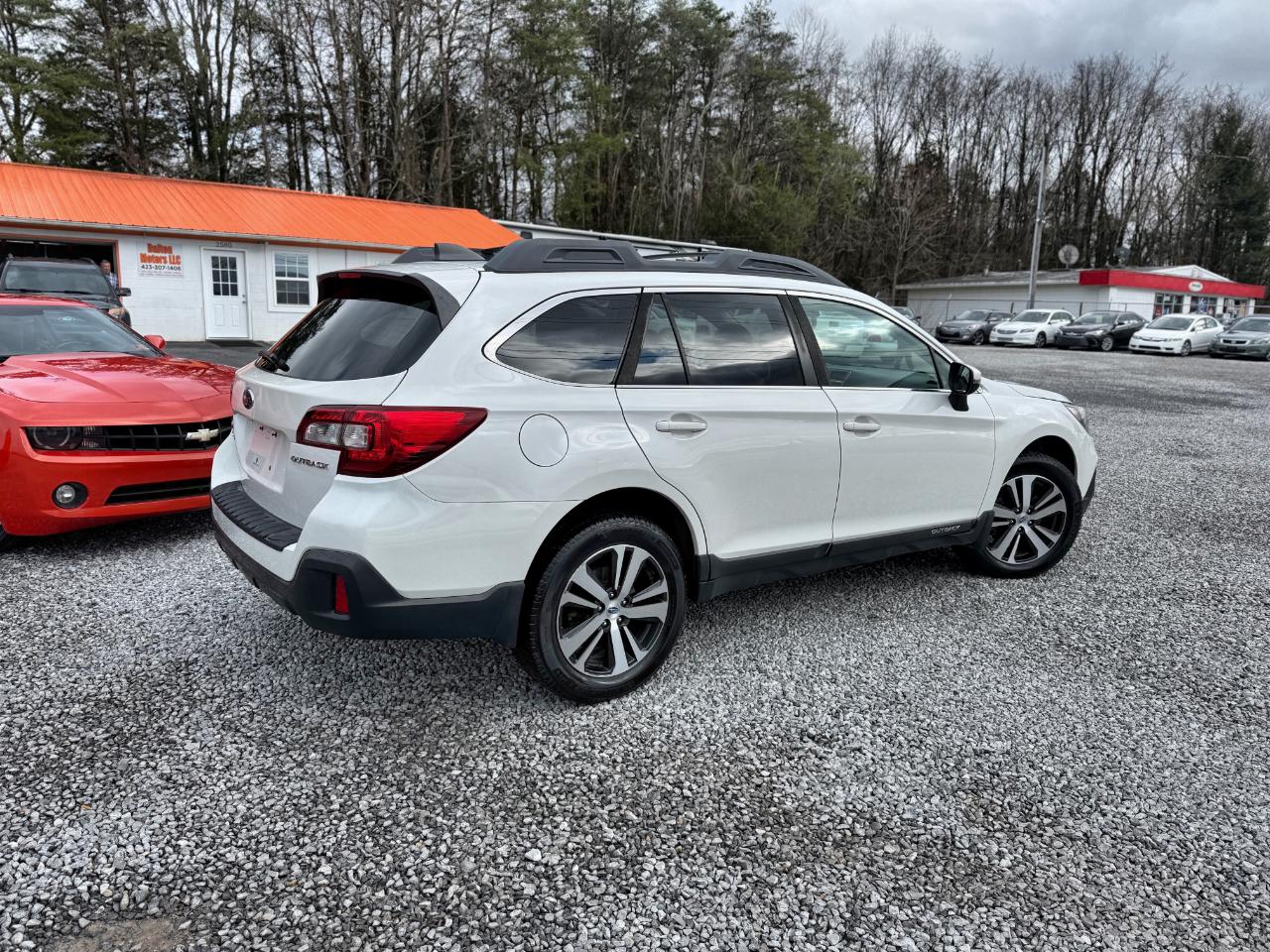 Subaru Outback  2018