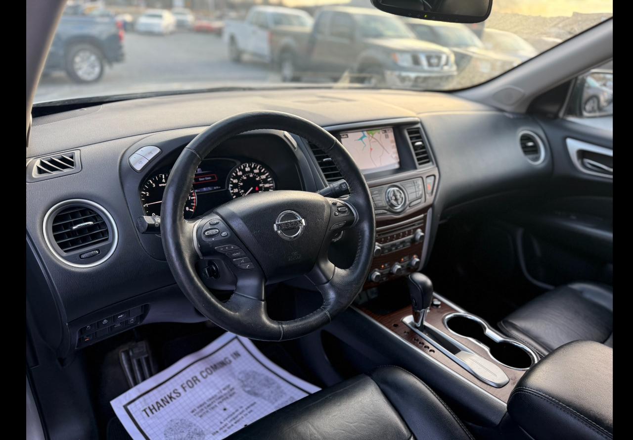 Nissan Pathfinder Platinum 2020