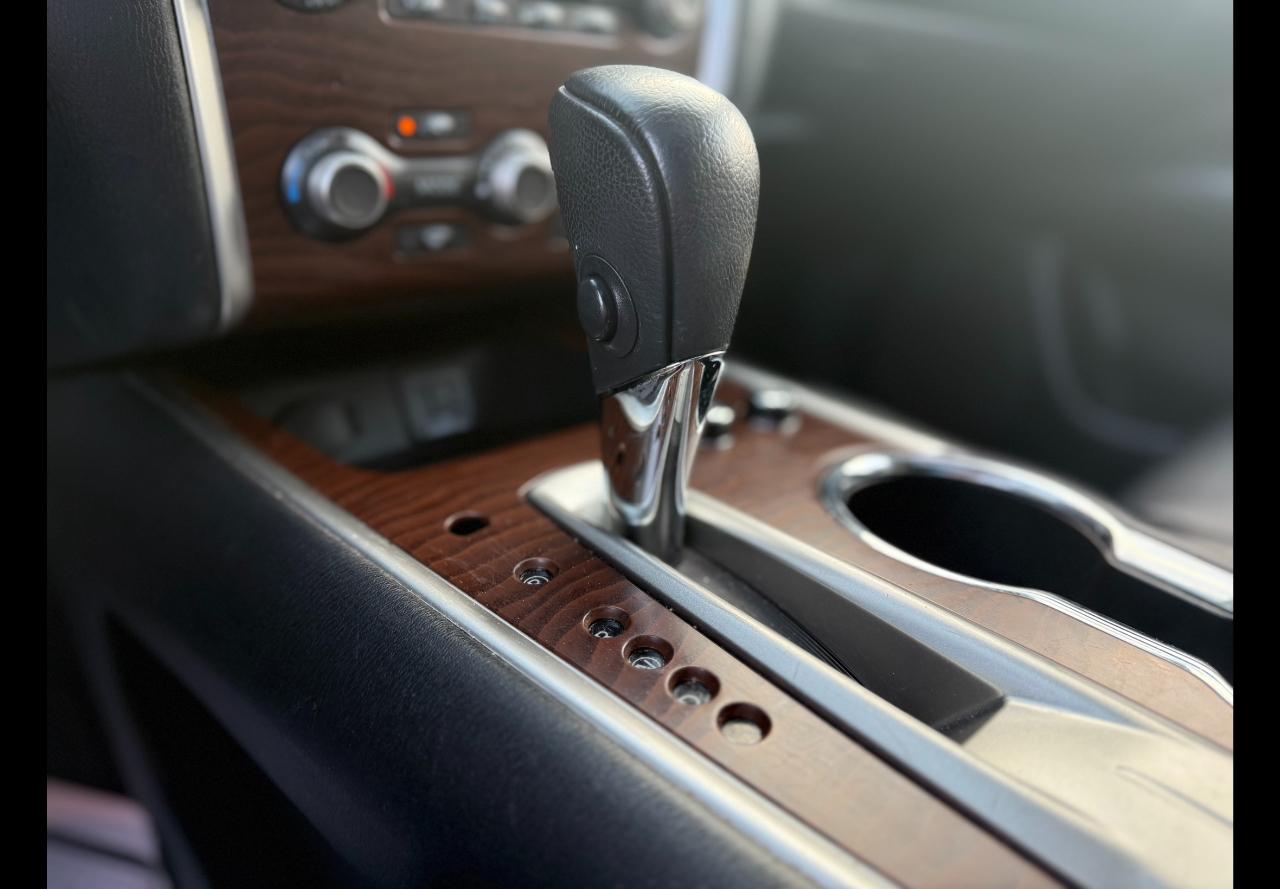 Nissan Pathfinder Platinum 2020