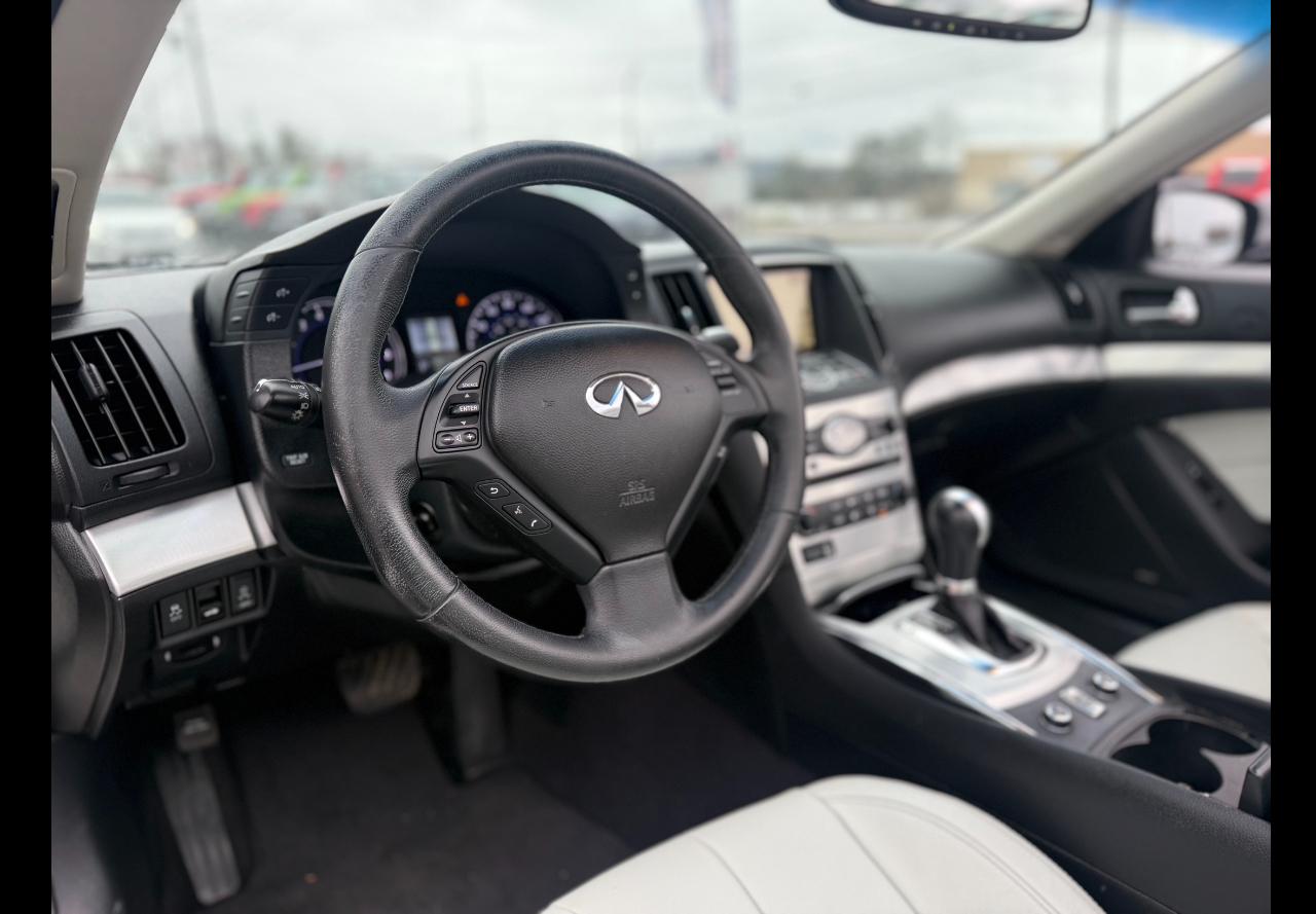 Infiniti Q60 Convertible 2015