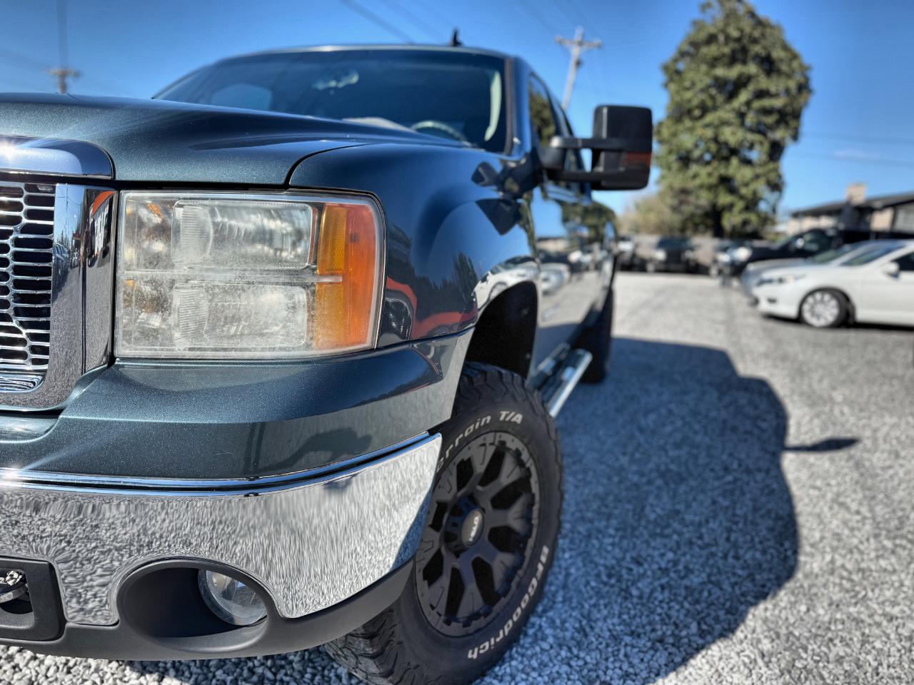 GMC Sierra 1500 SLE 2011