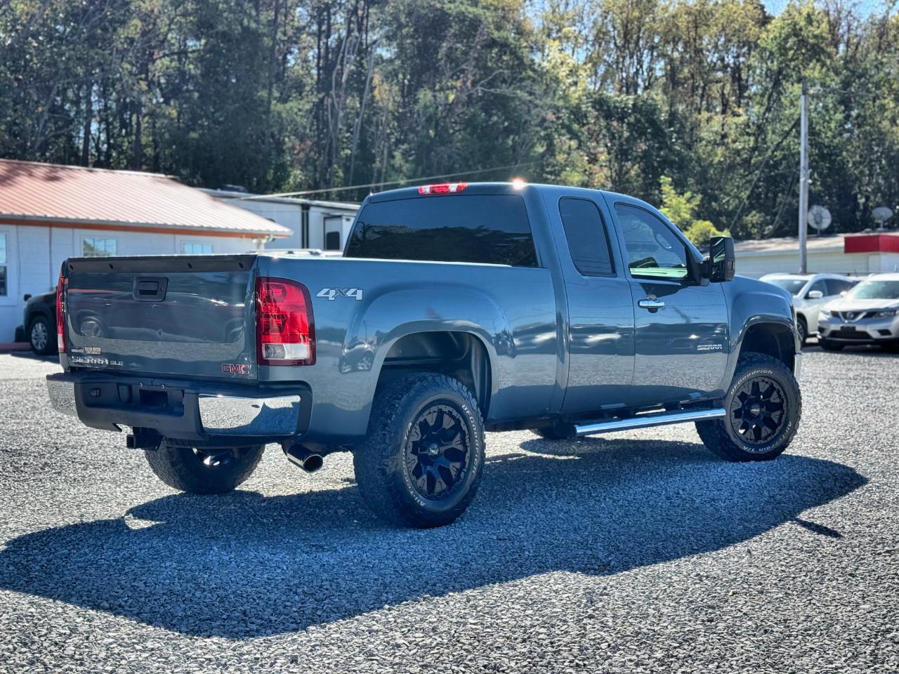 GMC Sierra 1500 SLE 2011