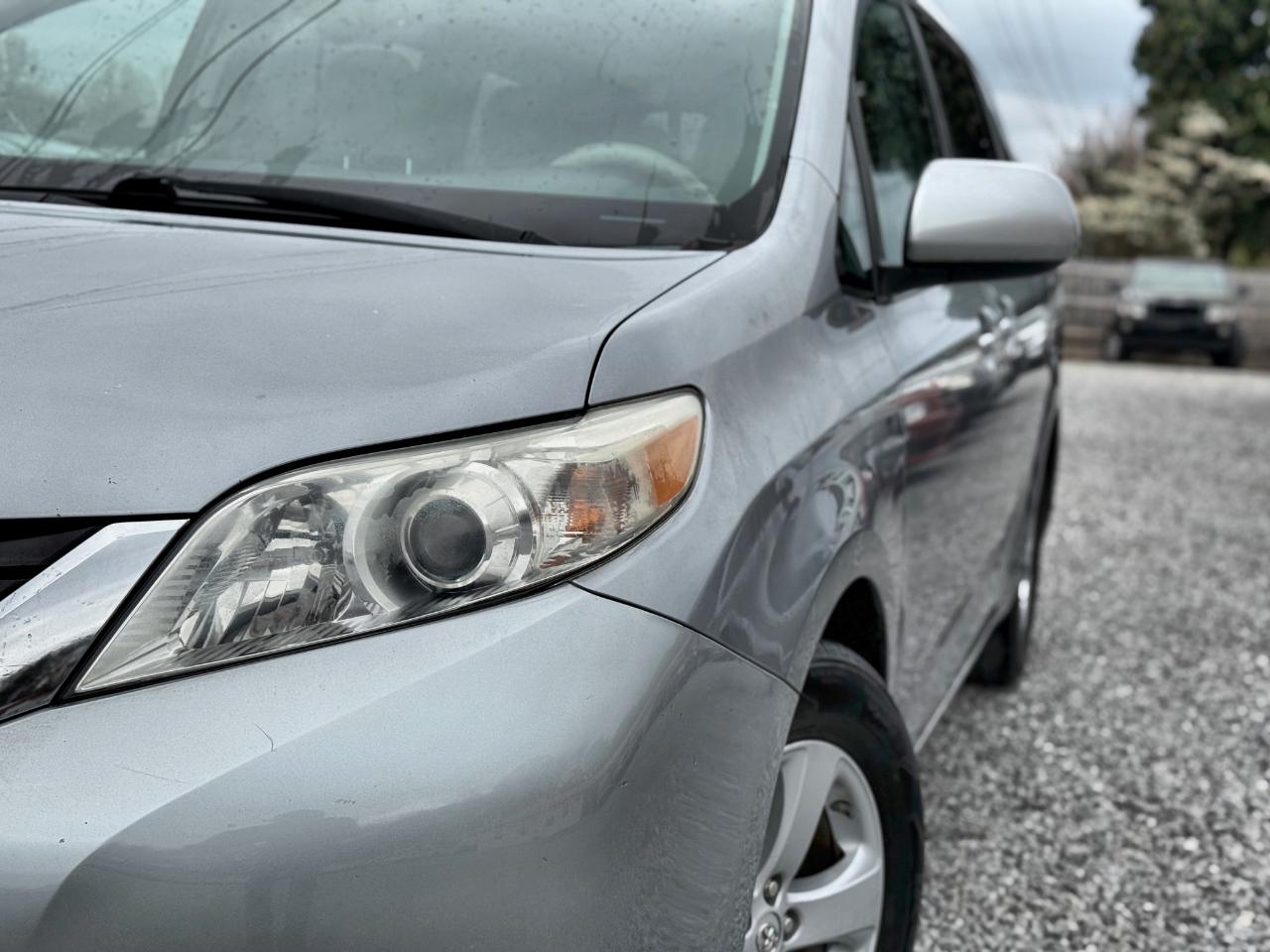 Toyota Sienna LE 2013
