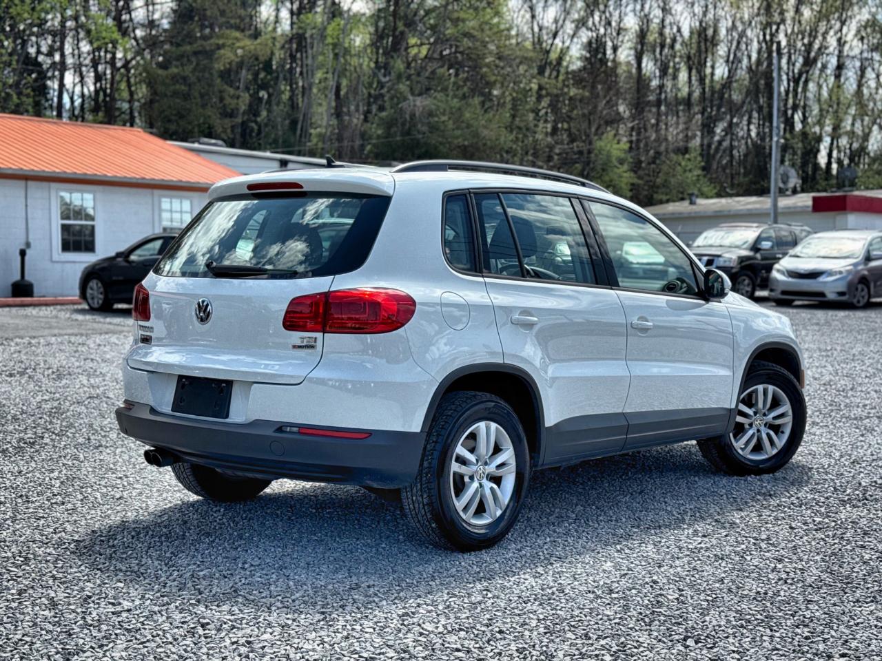 Volkswagen Tiguan S 4Motion 2017