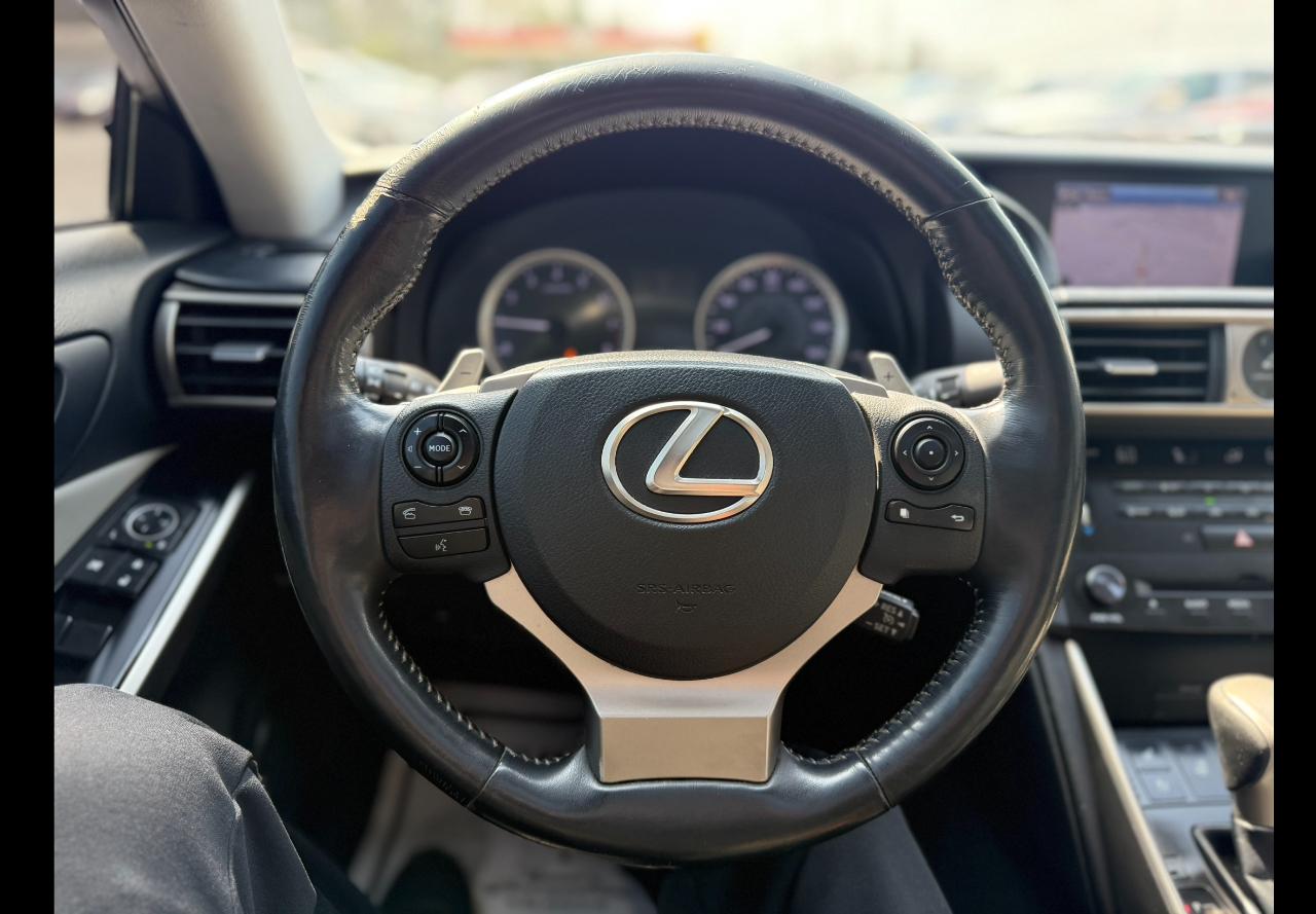 Lexus IS  2014