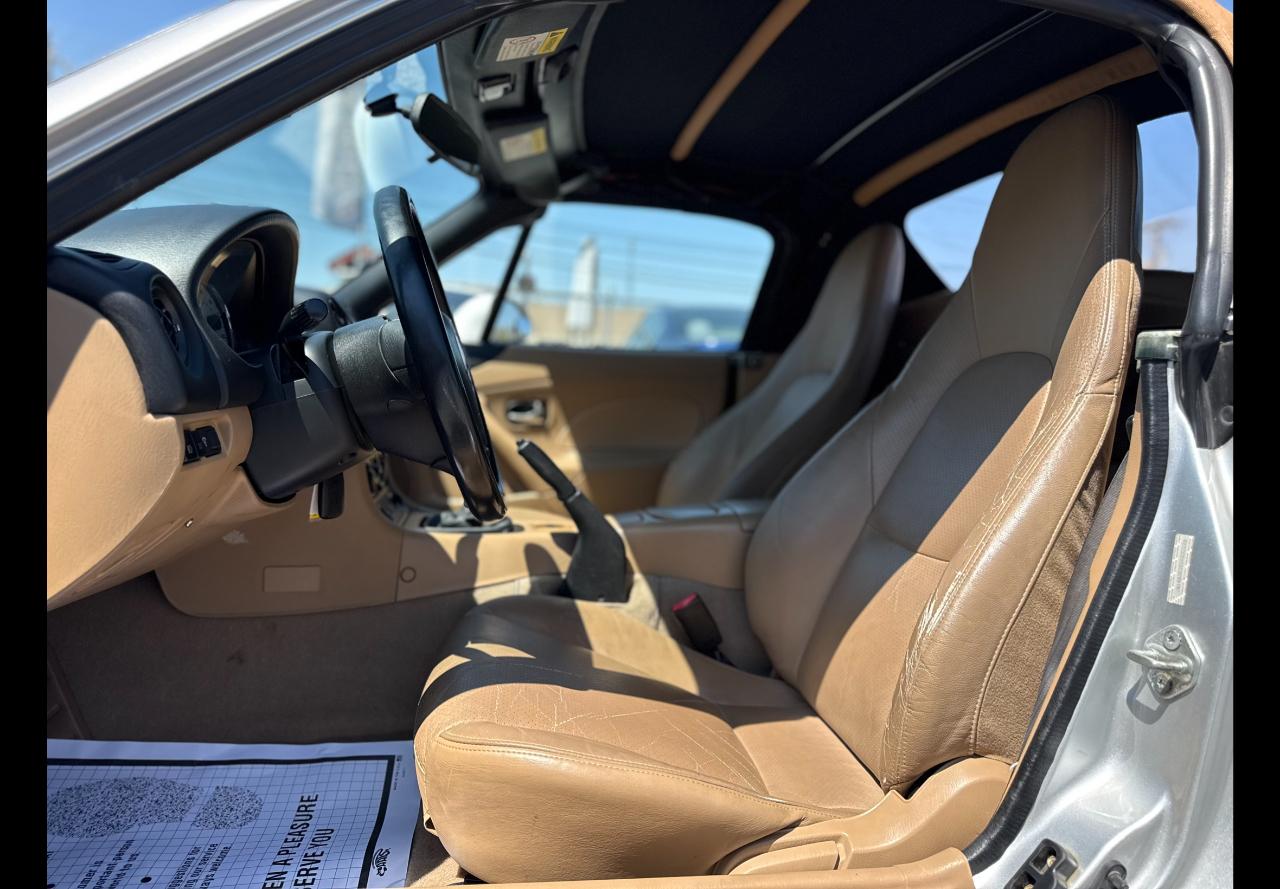 Mazda MX-5 Miata Base 2002