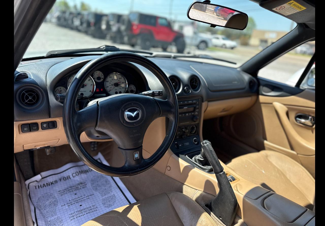 Mazda MX-5 Miata Base 2002