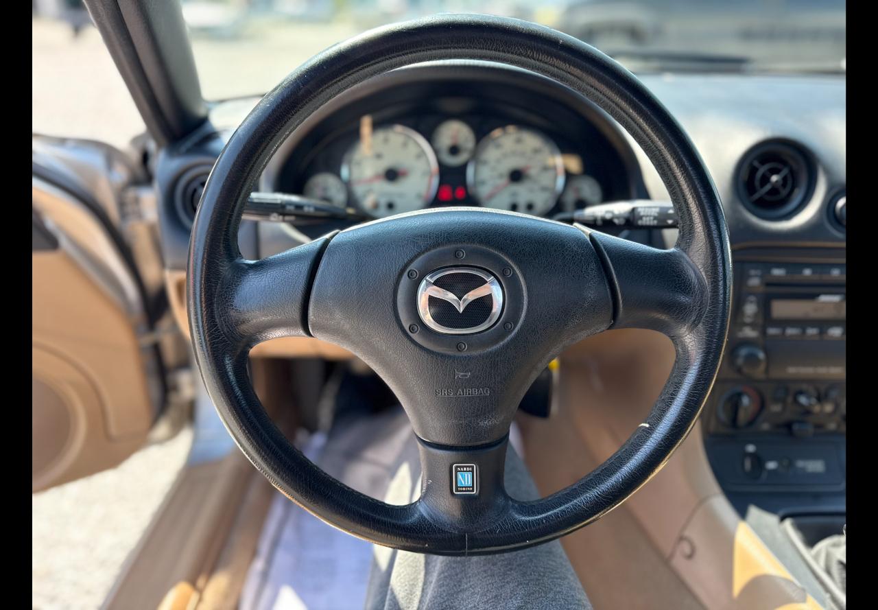 Mazda MX-5 Miata Base 2002