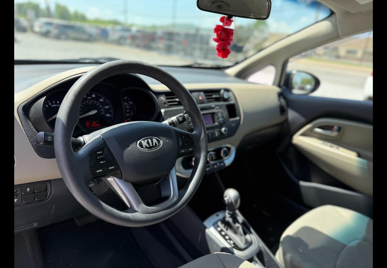 Kia Rio  2014