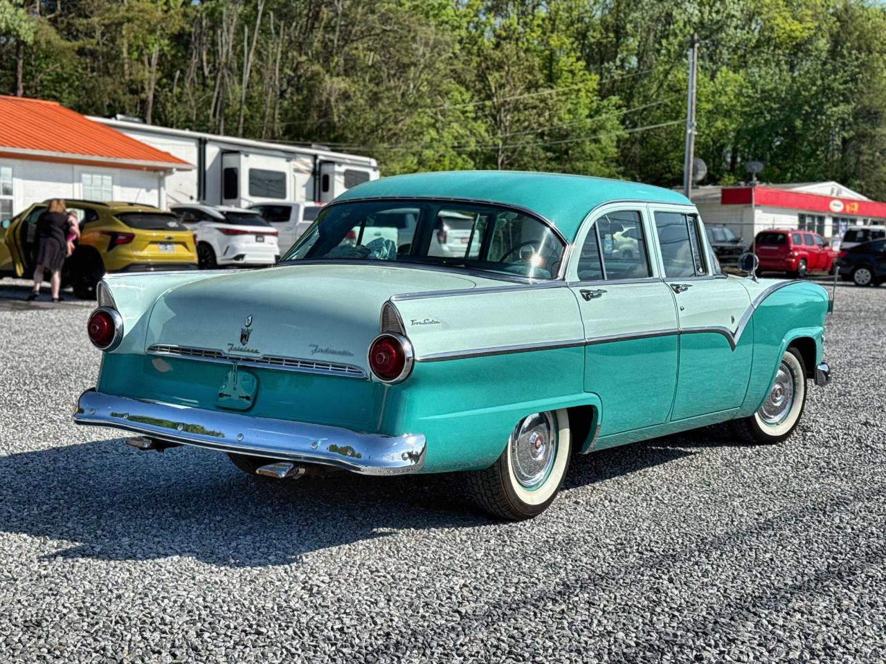 Ford Fairlane  1955