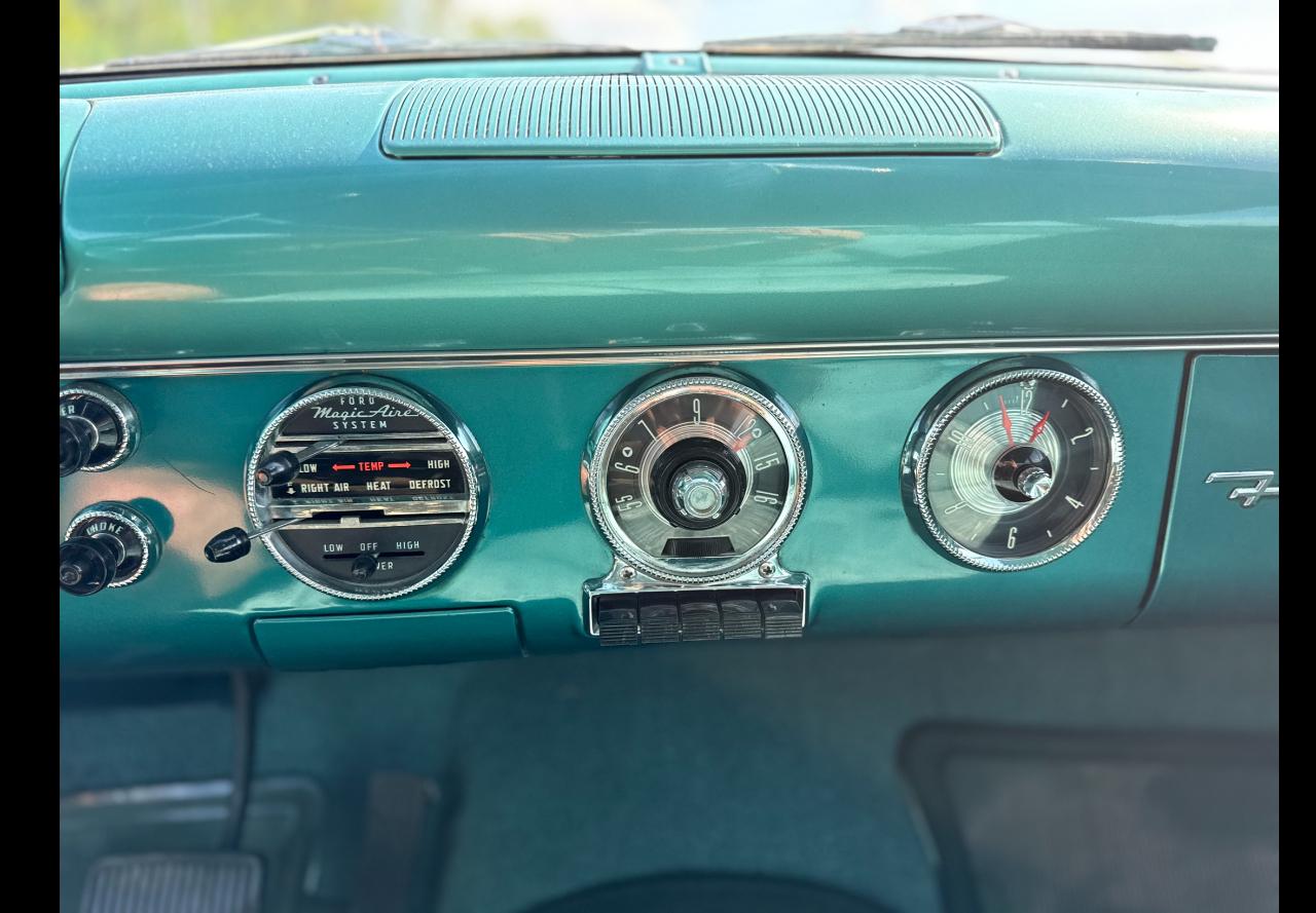 Ford Fairlane  1955
