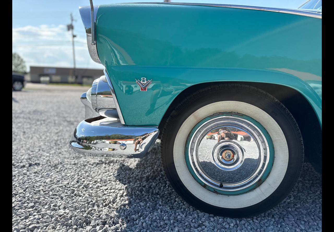 Ford Fairlane  1955
