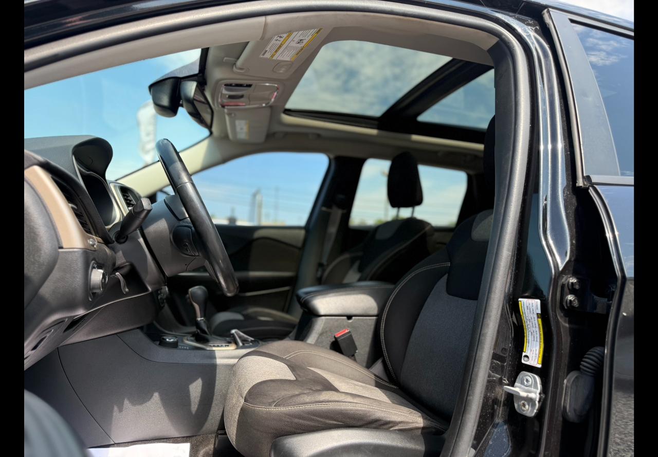 Jeep Cherokee Latitude 4WD 2014
