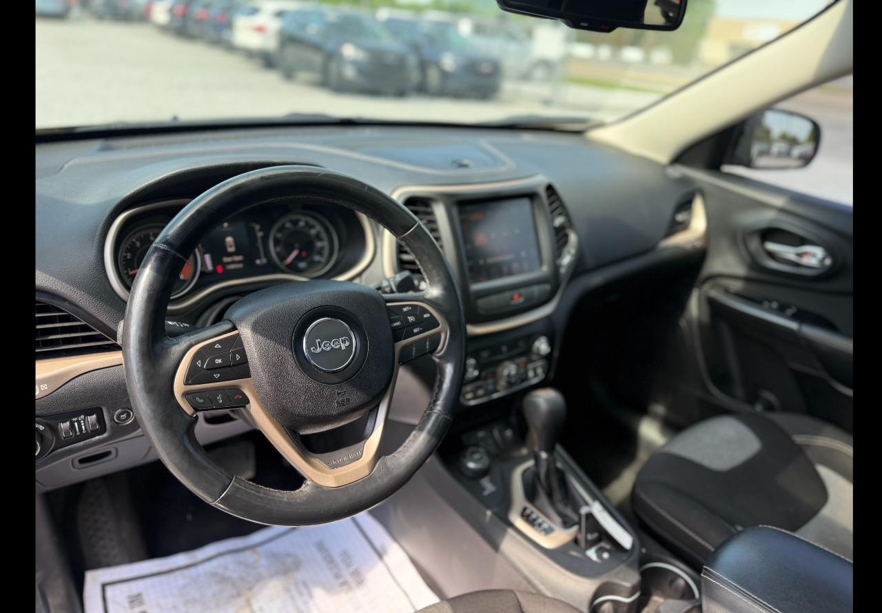Jeep Cherokee Latitude 4WD 2014