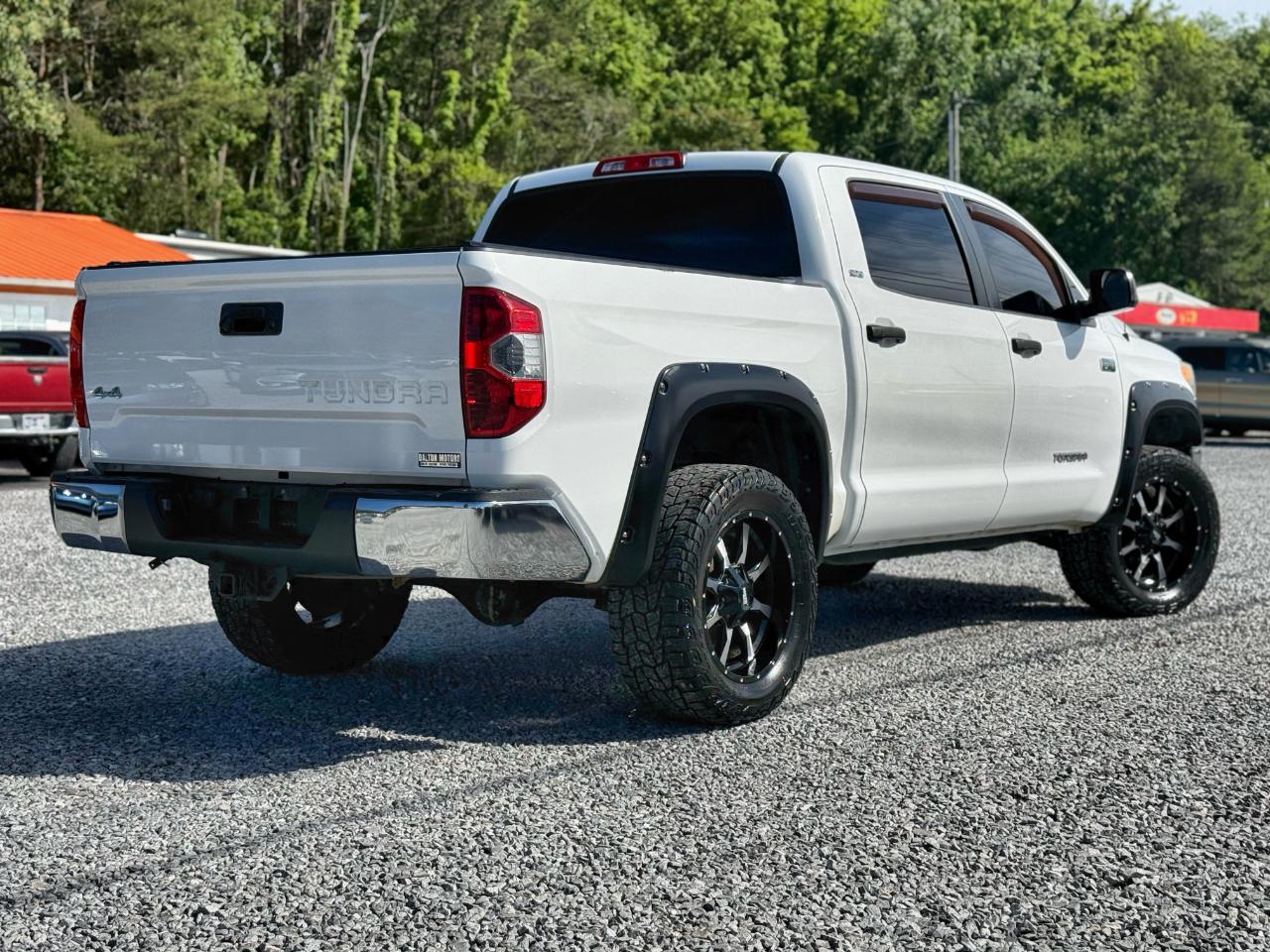 Toyota Tundra SR5 2014