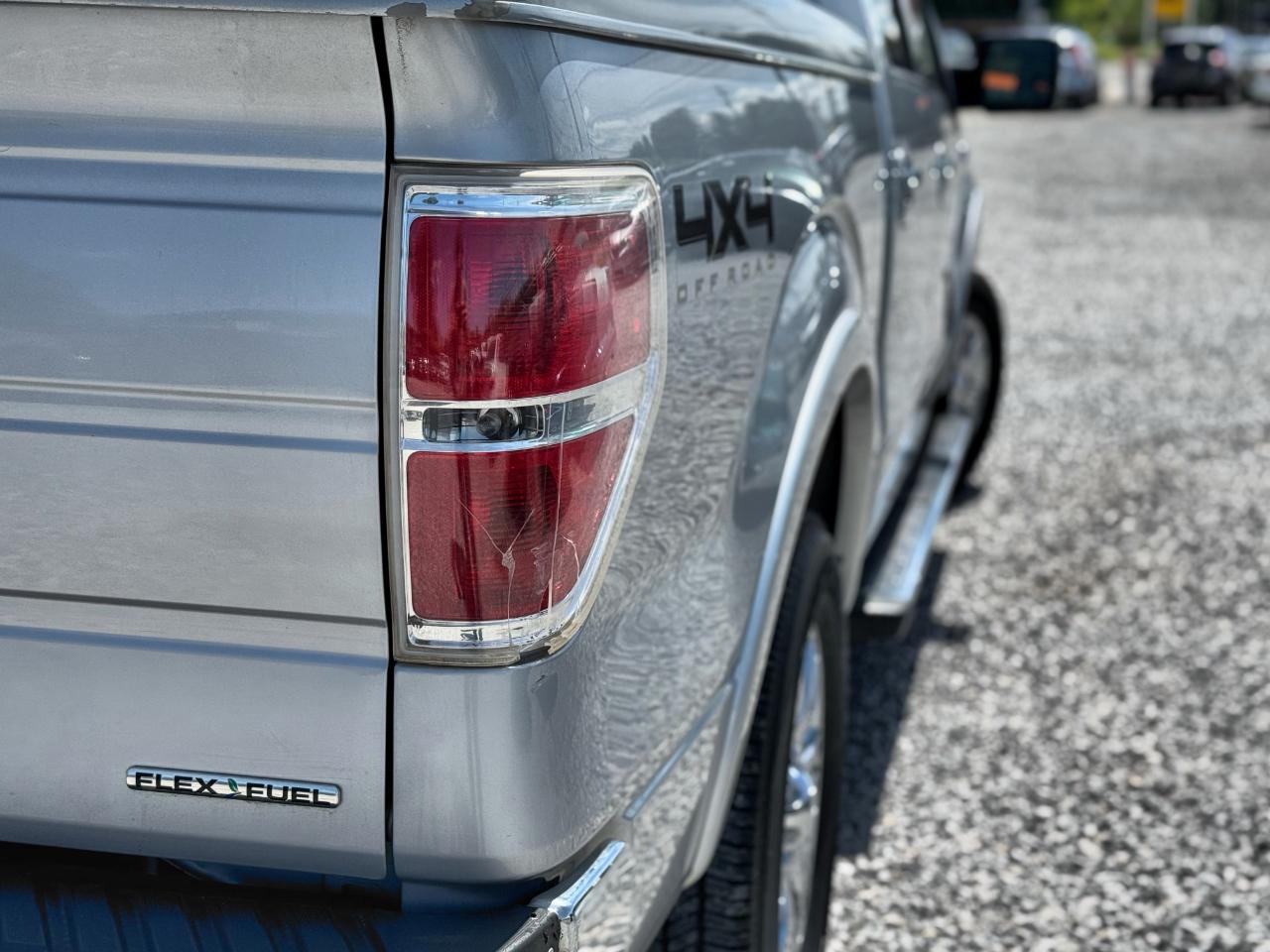 Ford F-150 Lariat 2011