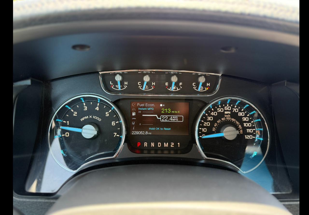 Ford F-150 Lariat 2011