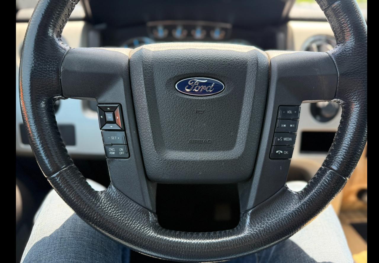 Ford F-150 Lariat 2011