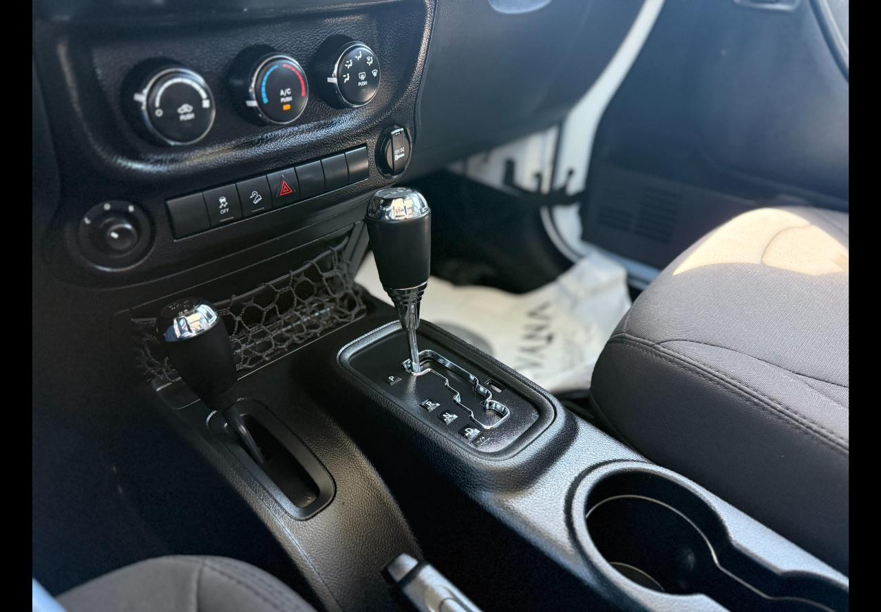 Jeep Wrangler Unlimited Sport 4WD 2017