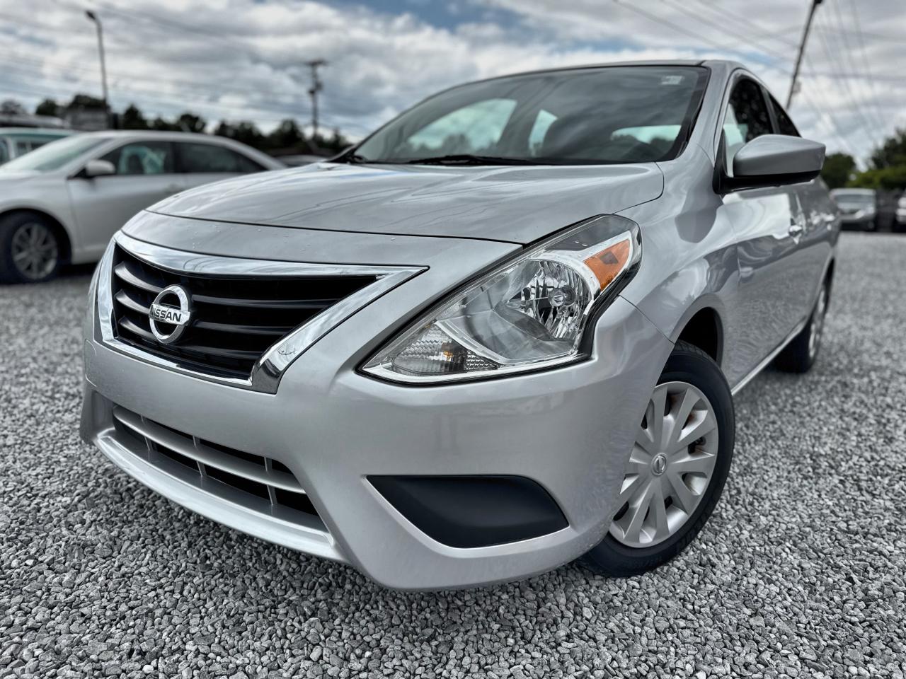 Nissan Versa  2016