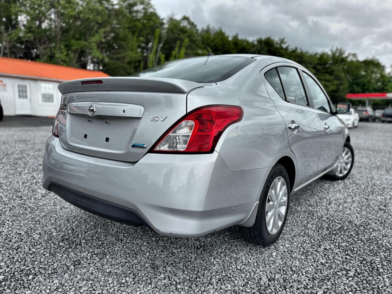 Nissan Versa  2016