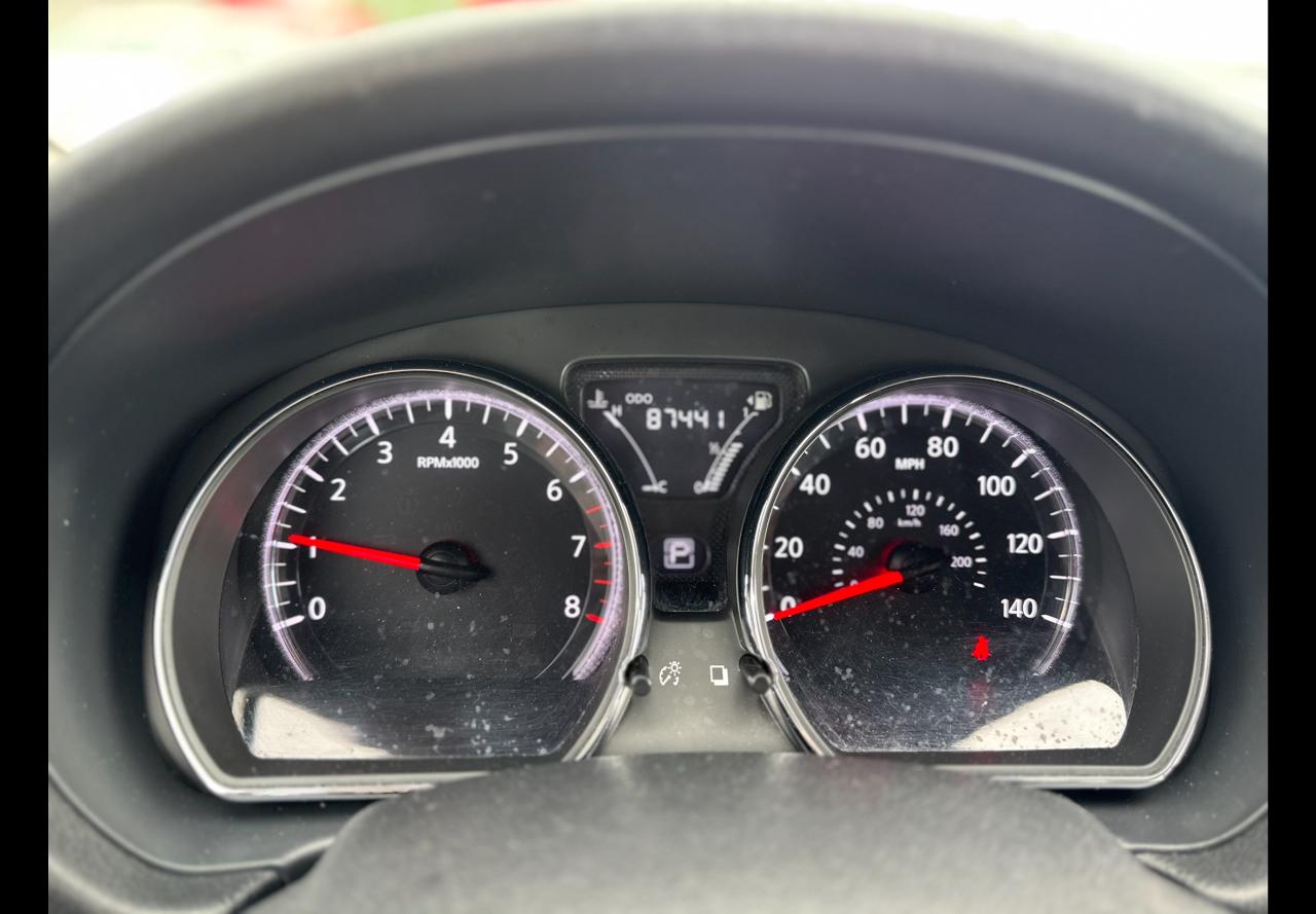 Nissan Versa  2016