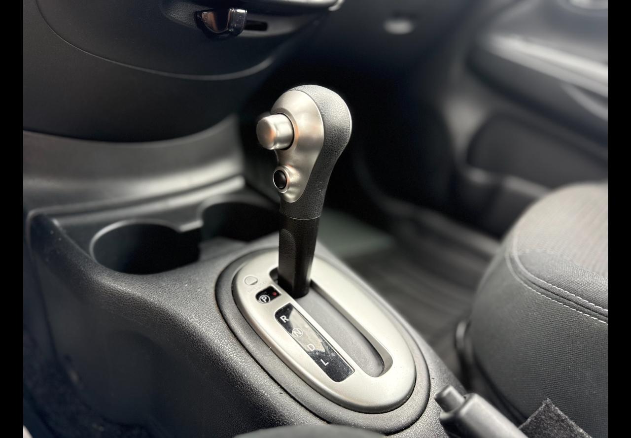 Nissan Versa  2016