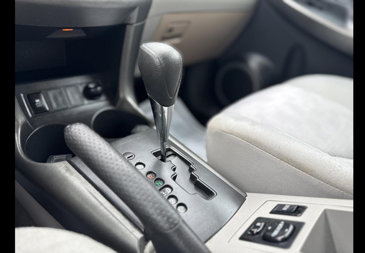 Toyota RAV4  2011
