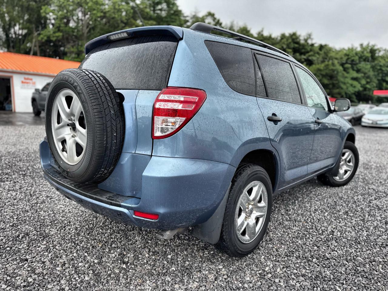 Toyota RAV4  2011