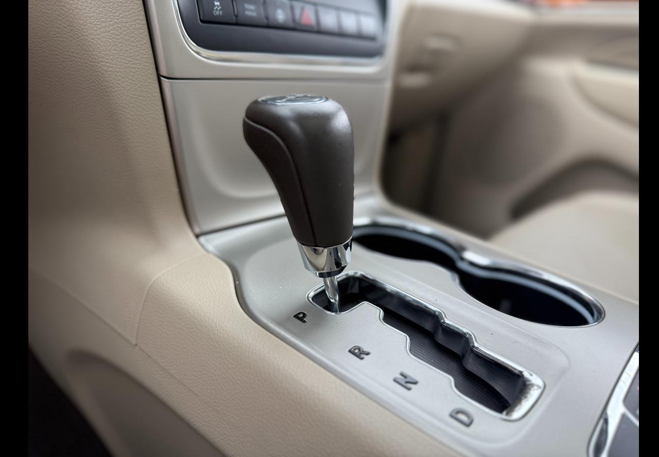 Jeep Grand Cherokee Overland 4WD 2011