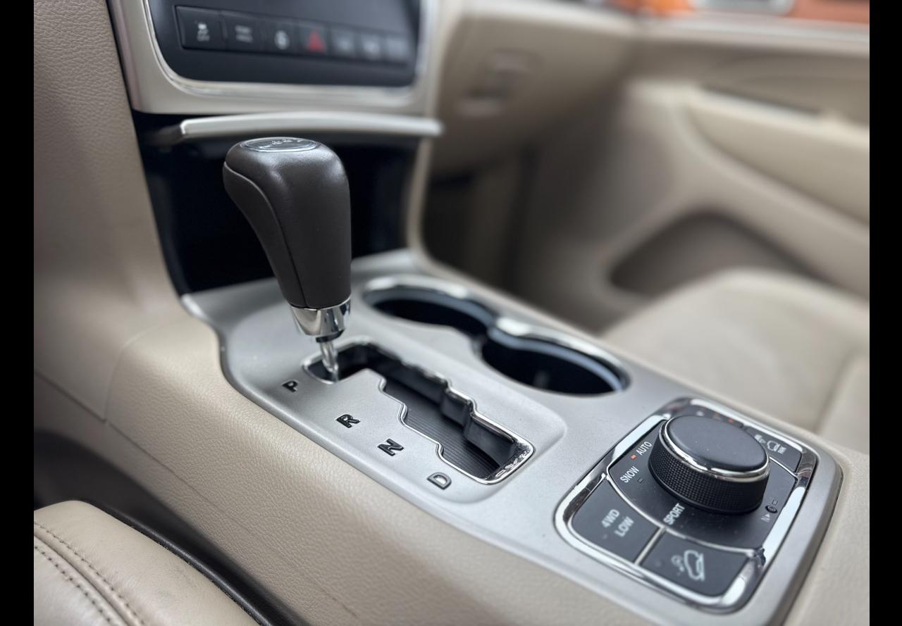 Jeep Grand Cherokee Overland 4WD 2011
