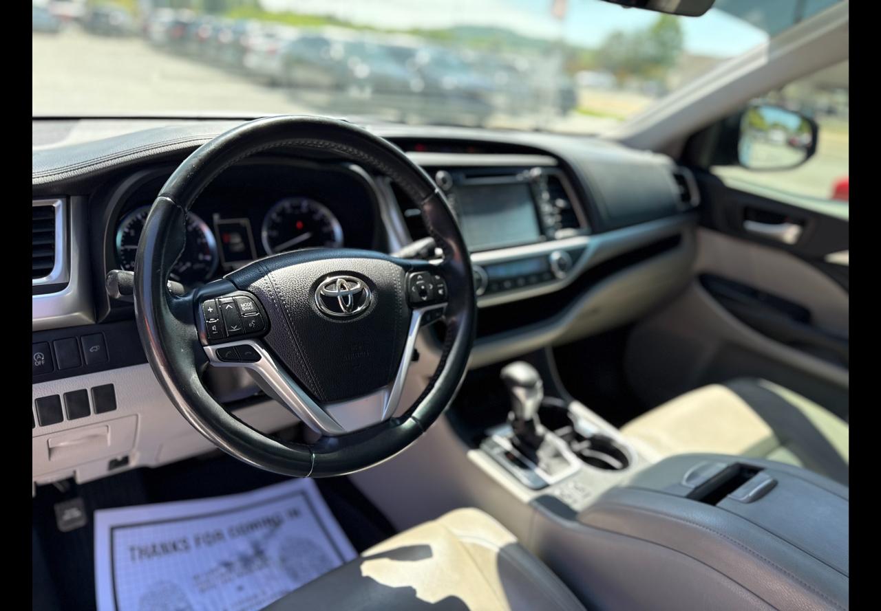Toyota Highlander XLE 2018