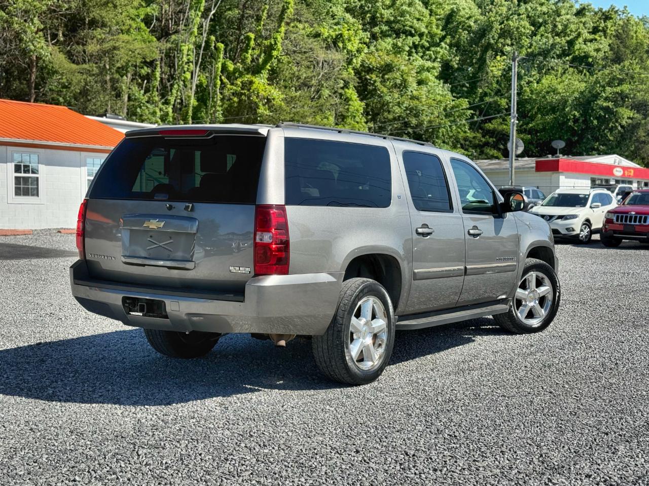 Chevrolet Suburban  2007