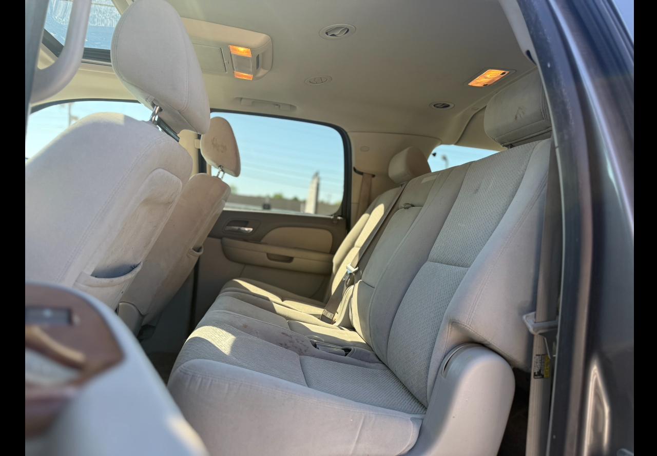 Chevrolet Suburban  2007