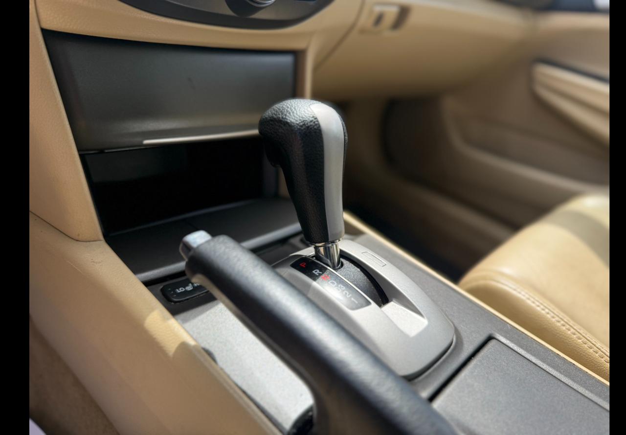 Honda Accord SE 2012