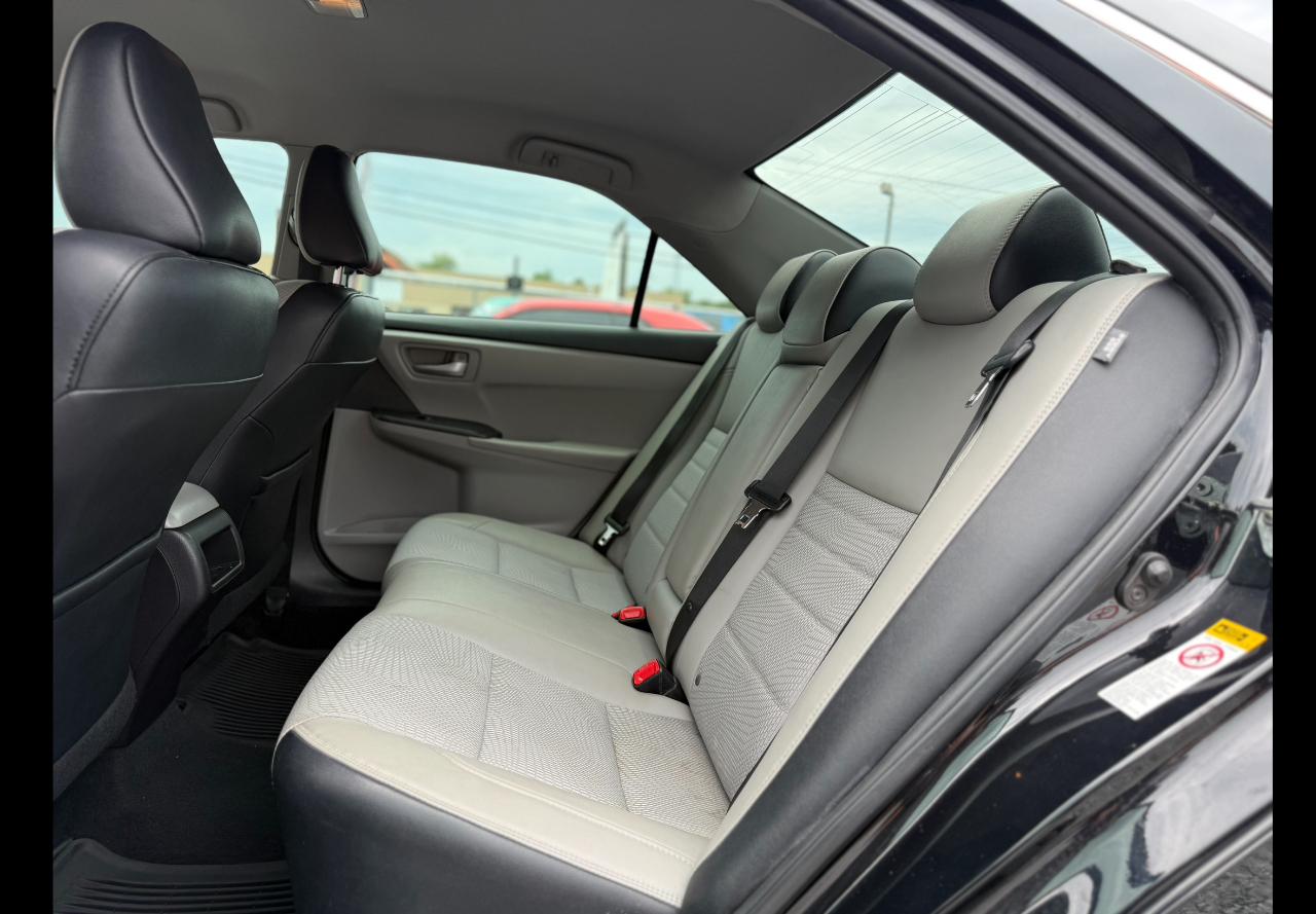 Toyota Camry SE 2016