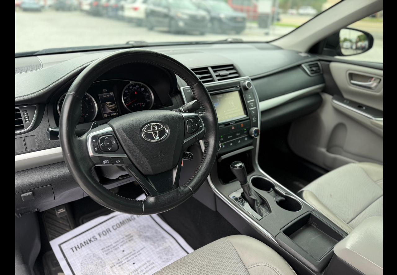 Toyota Camry SE 2016