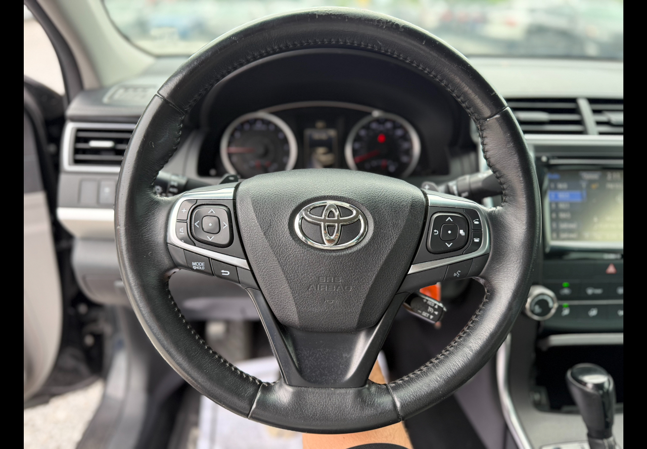 Toyota Camry SE 2016